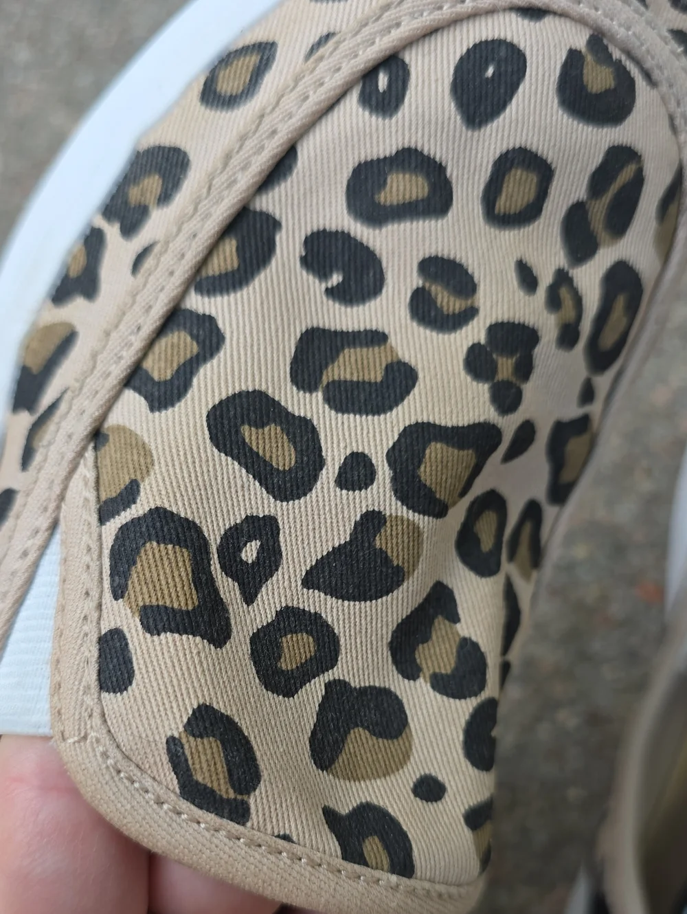 Hey Dude Sunapee Platform With Desert Leopard Print Size 6